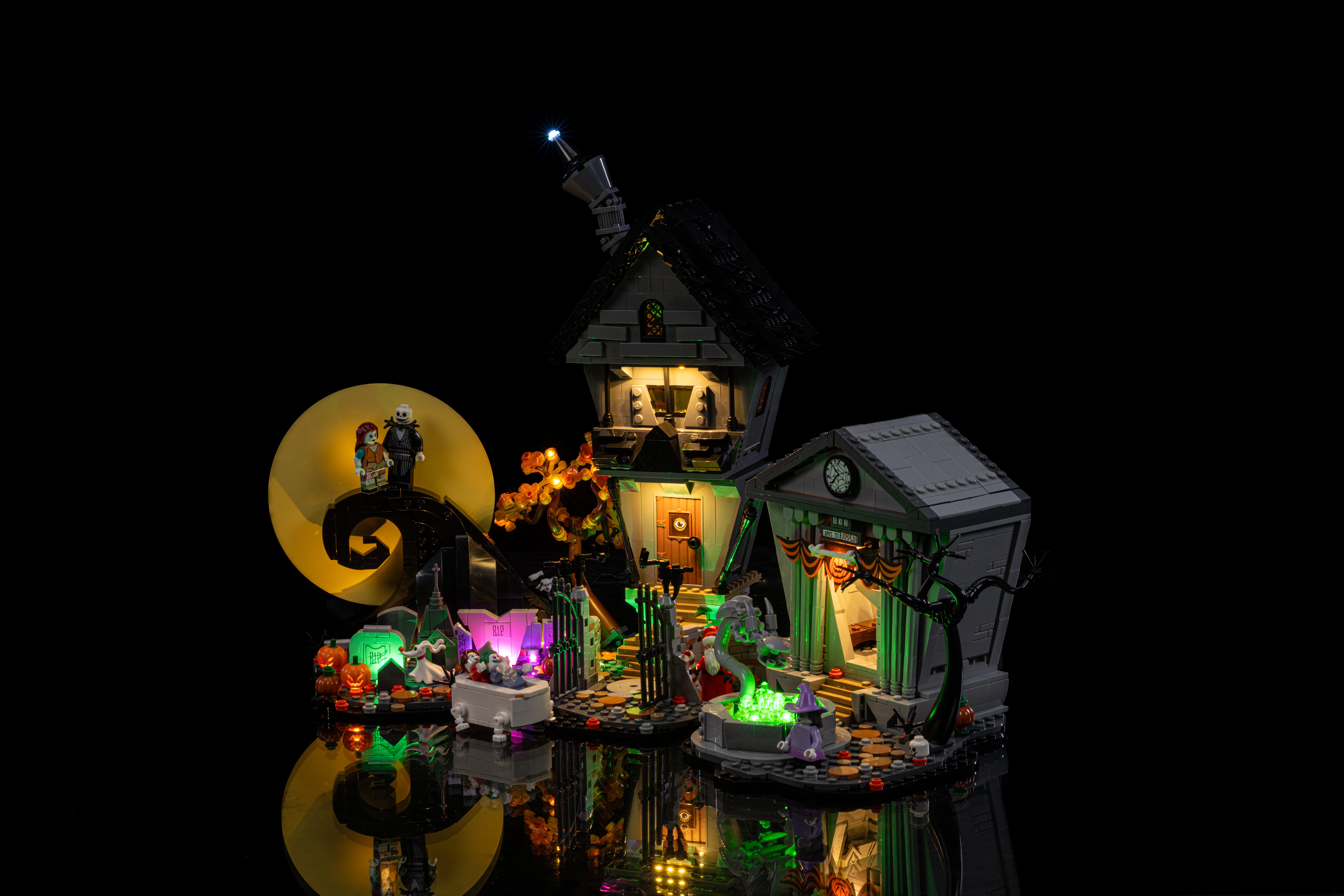 Lighting kits for Disney Tim Burton's The Nightmare Before Christmas