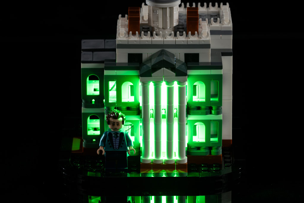 Mini Disney The Haunted Mansion