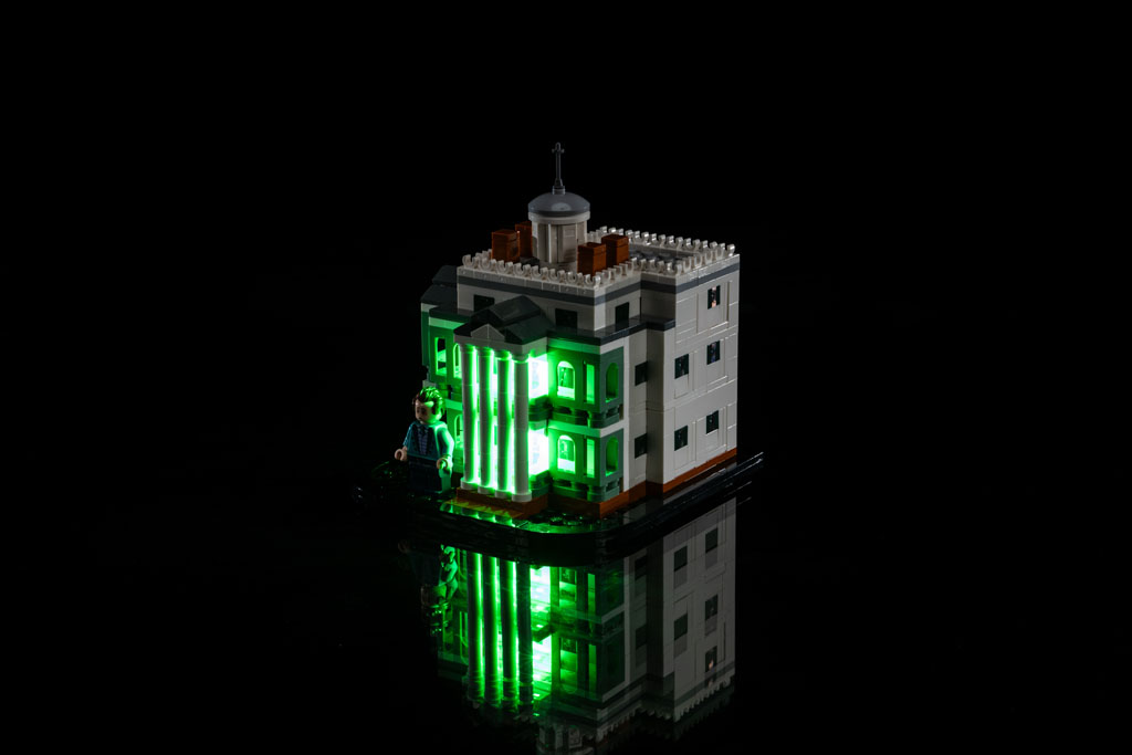 Mini Disney The Haunted Mansion