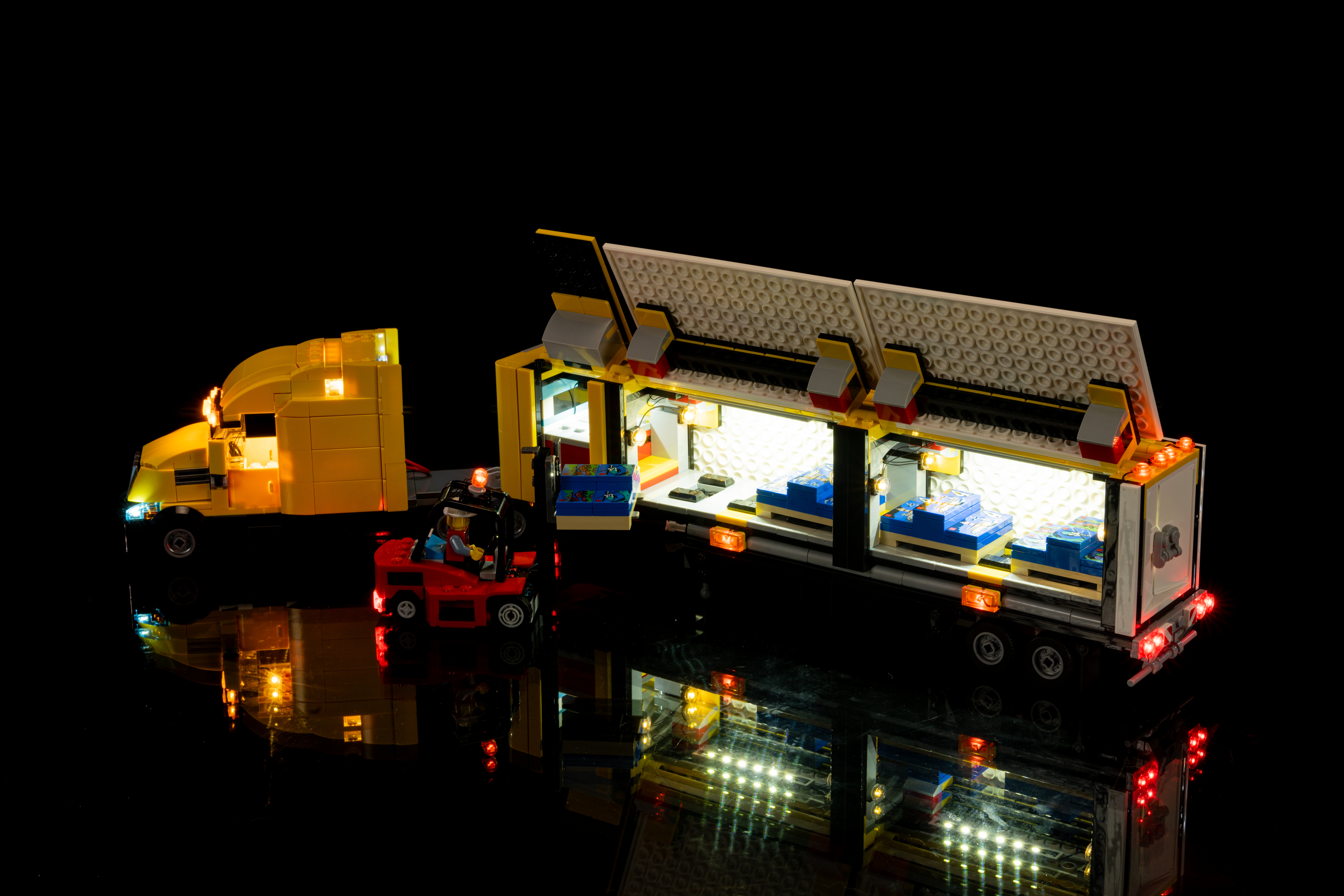 Lighting kits for LEGO Delivery Truck