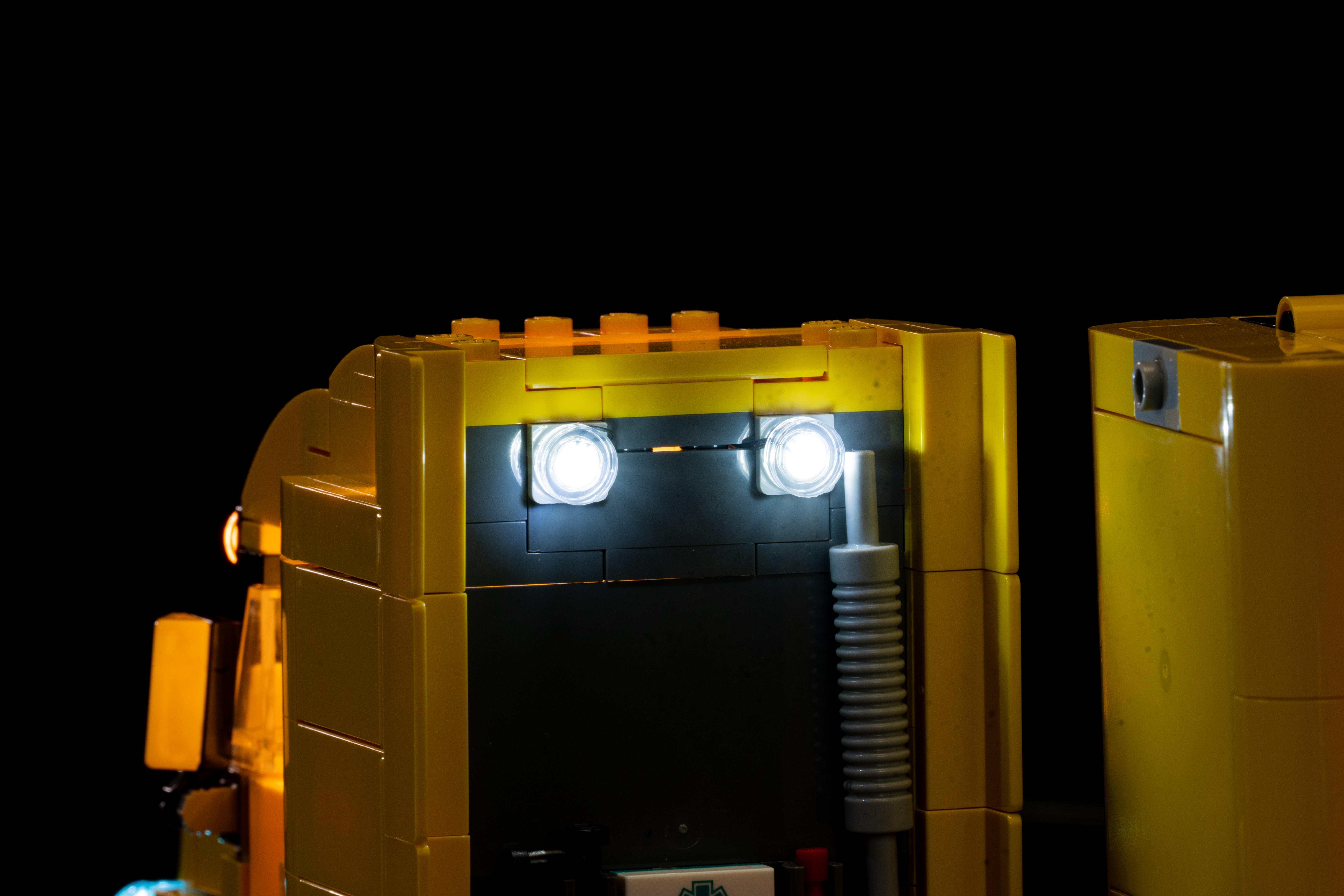 Lighting kits for LEGO Delivery Truck