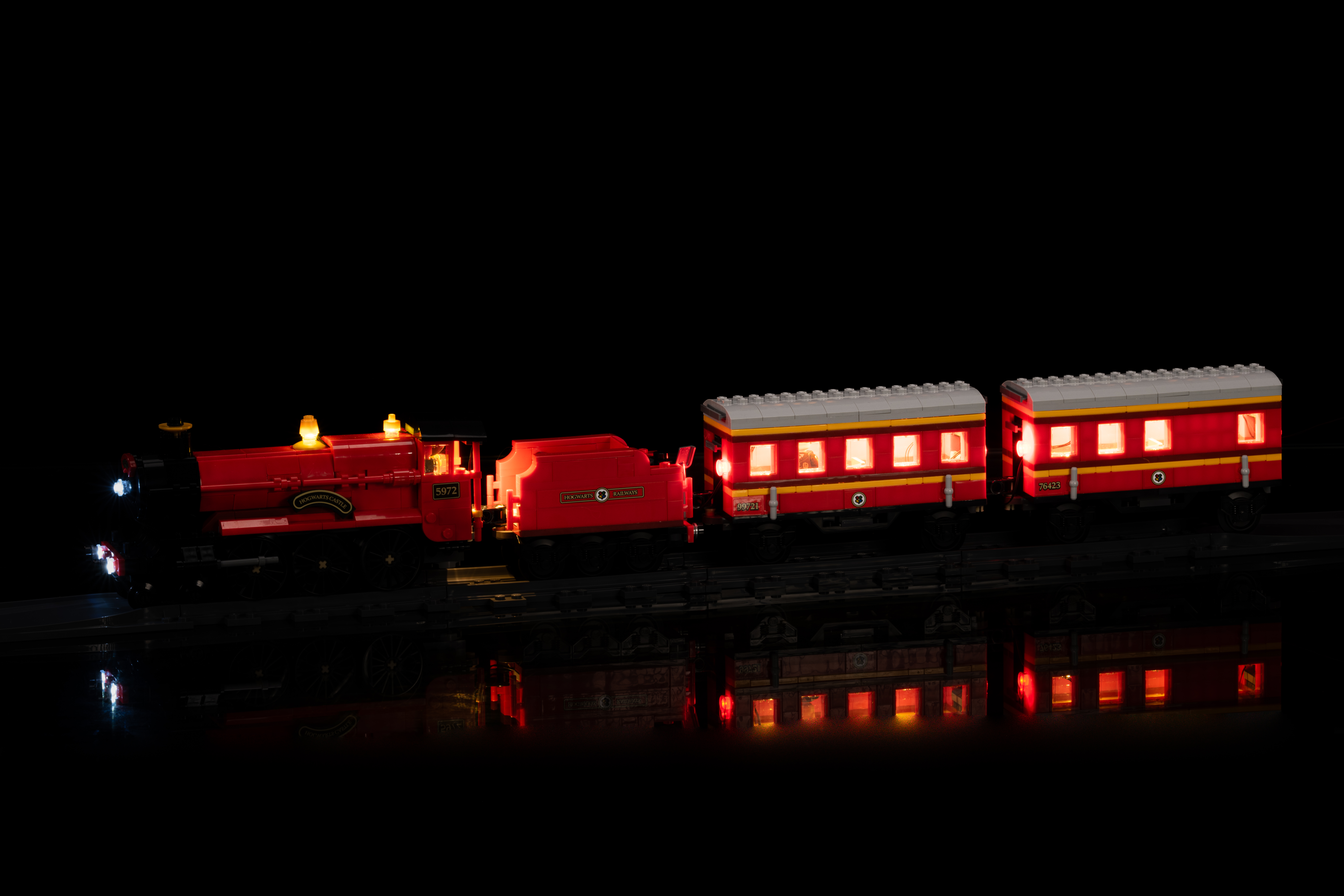 Lighting kits for Hogwarts Express &Lighting kits for Hogsmeade Station